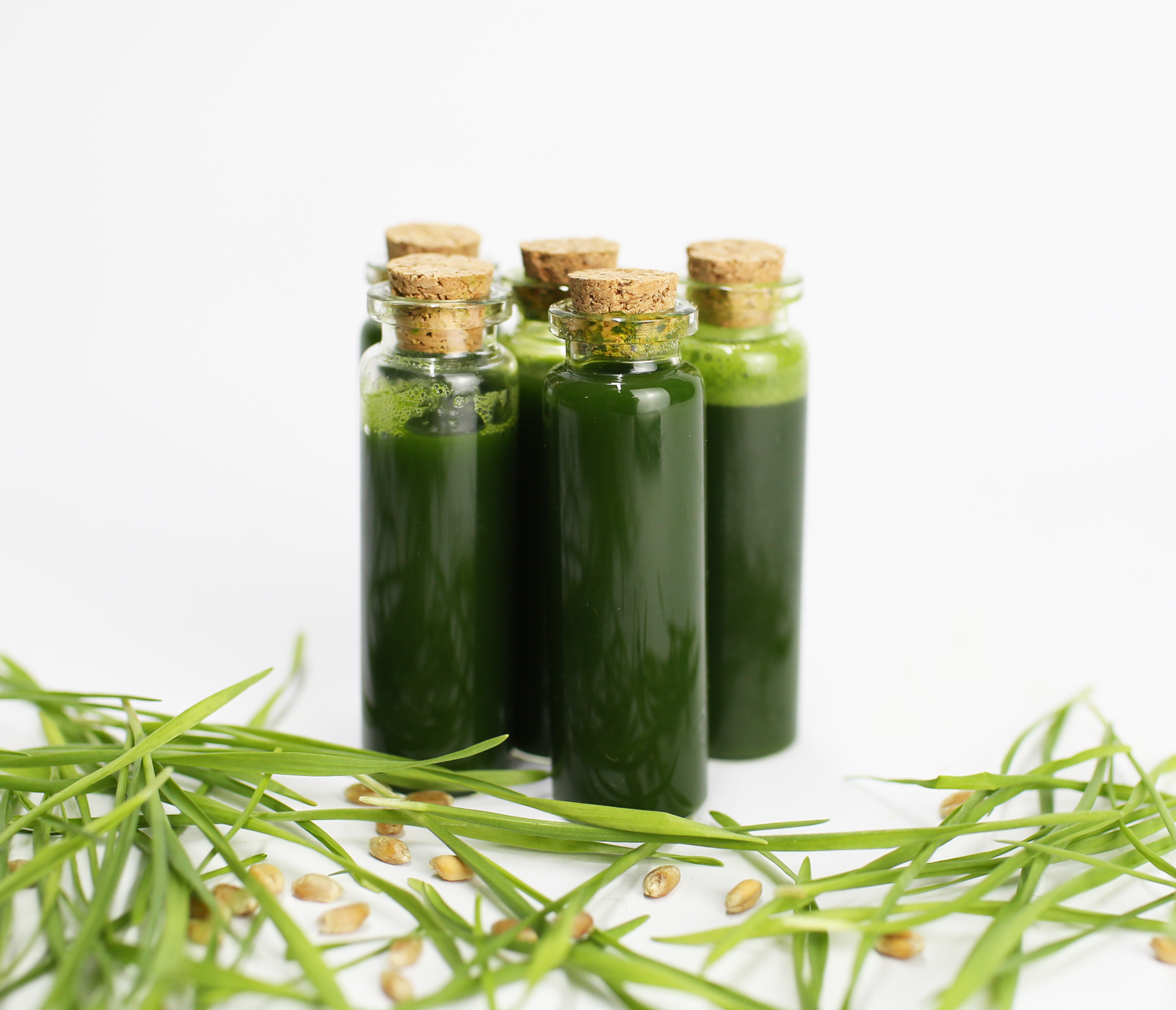 soki z mikrolistków w buteleczkach